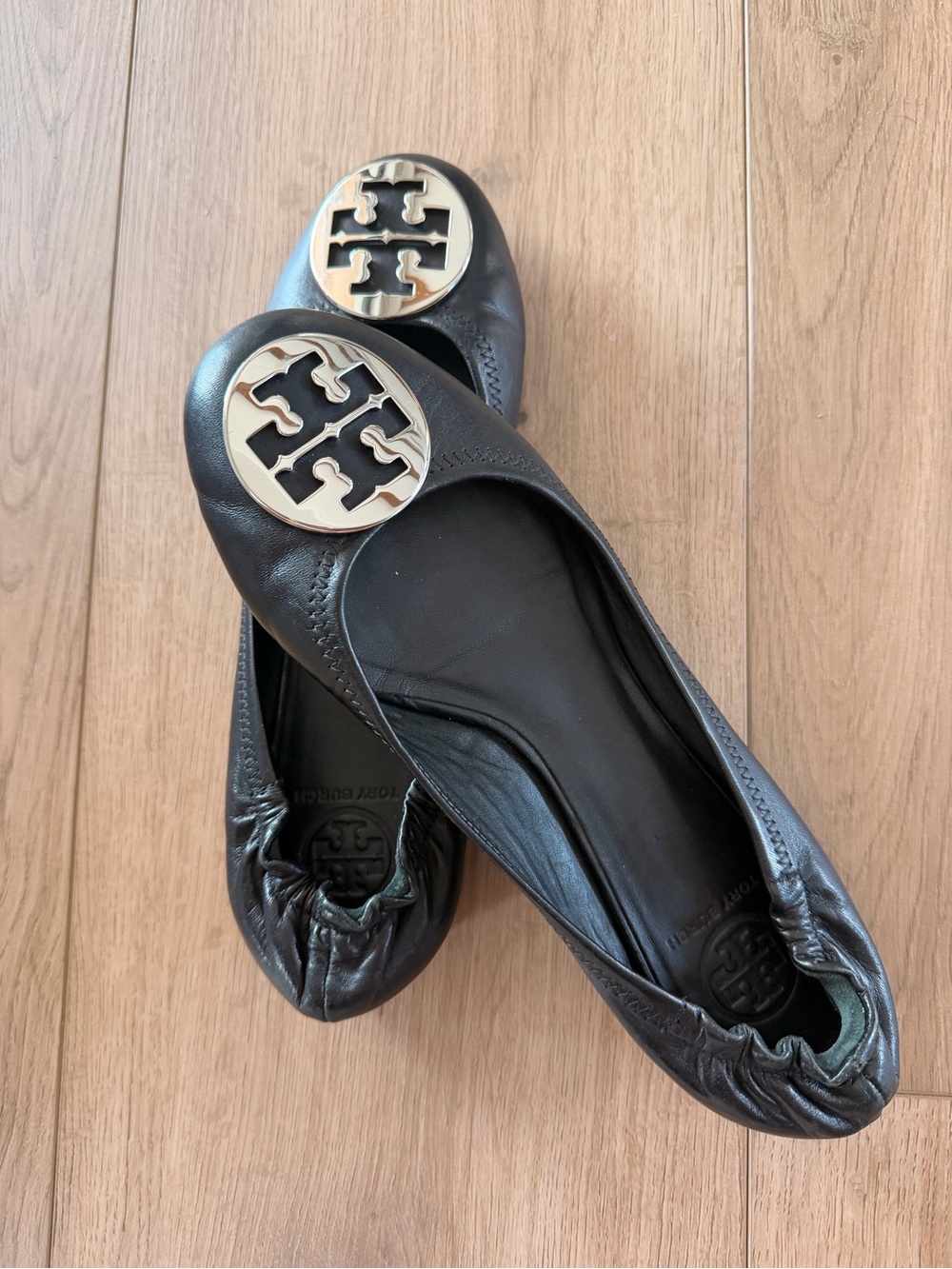 Tory Burch Black Leather Silver Logo Medallion Ballet Flats